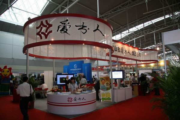 江西展會(huì)展臺(tái)南昌博覽展覽會(huì)九江展柜制作上饒展廳搭建萍鄉(xiāng)搭建展臺(tái)景德鎮(zhèn)會(huì)場(chǎng)布置鷹潭展覽設(shè)計(jì)撫州商業(yè)活動(dòng)宜春工程施工新余室內(nèi)外裝飾。